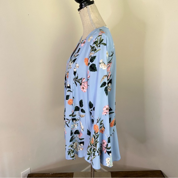Parker 3/4 sleeve blue floral silk blouse - Size M - Picture 4 of 9